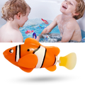 Jouet poisson nageur interactif